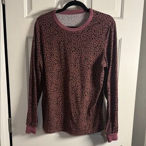 Amazon Women's Long Sleeve Leopard Print Top - Pink and Black